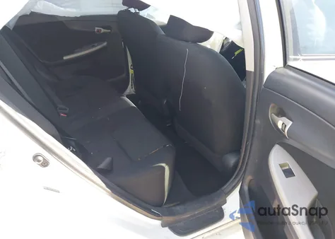 2010 Toyota Corolla S из США, поврежденный, VIN 2T1BU4EE2AC276177